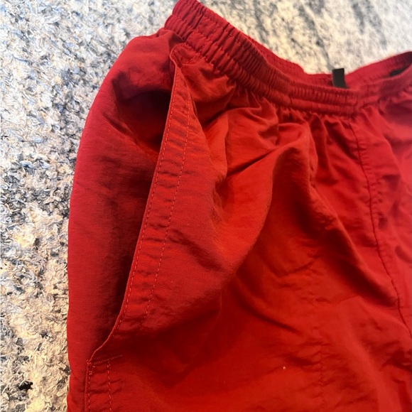 Patagonia Men’s Baggie Shorts | Red | Large - Picture 4 of 6